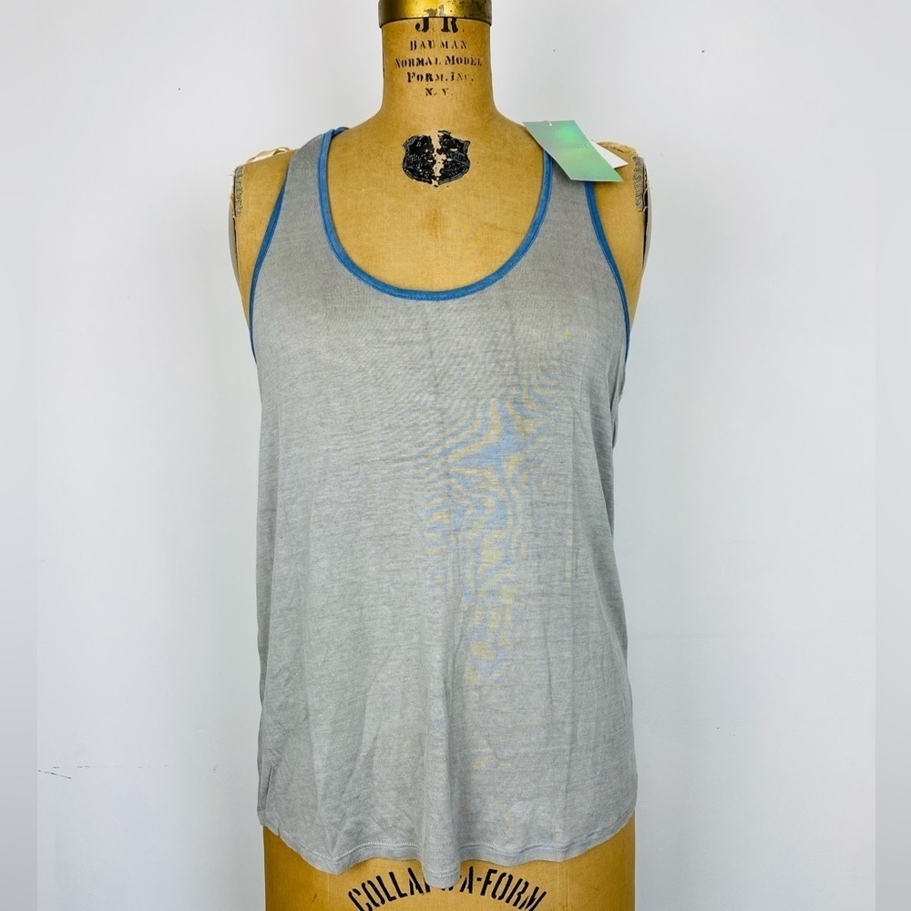 Tresics Luxe Twist Back Tank Top, Athletic Top, NWT, Size Medium, Gray with Blue